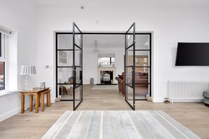 Photo 23- click for photo gallery